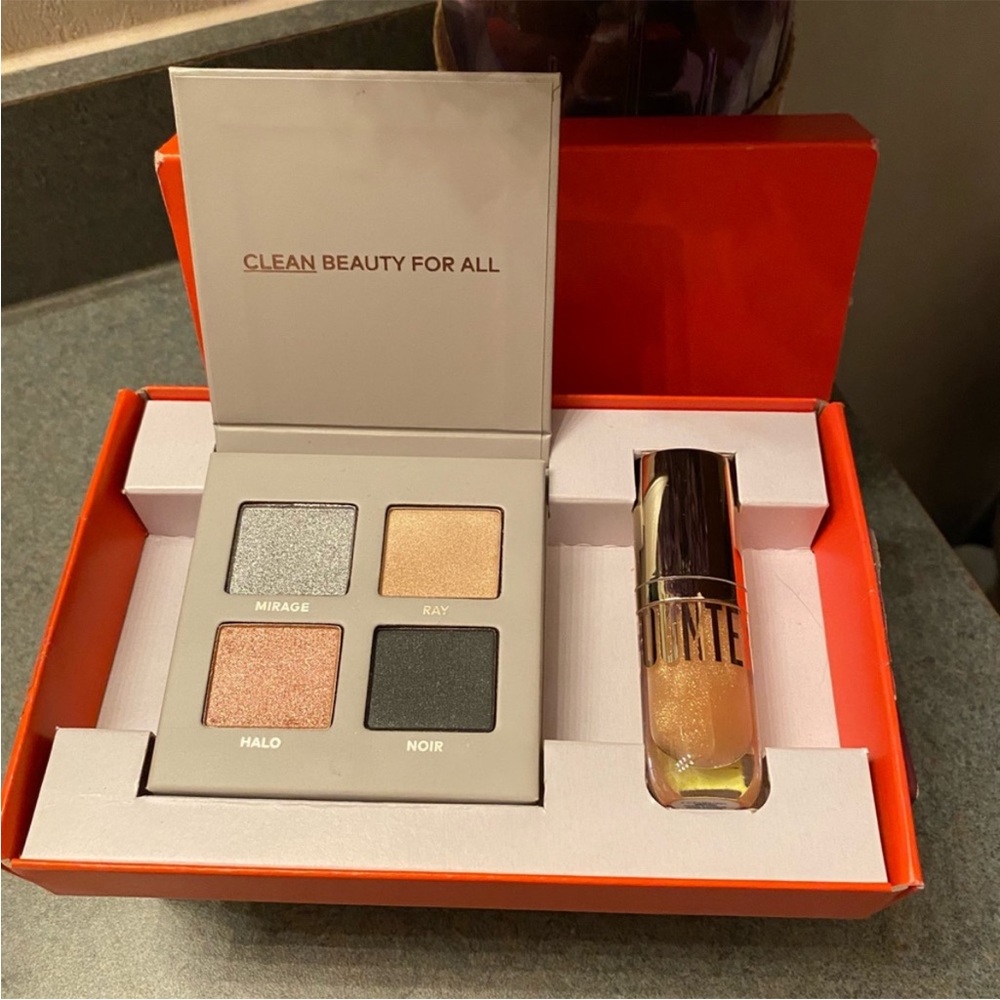 Beautycounter Good Glitz Duo eyeshadow palette and gloss